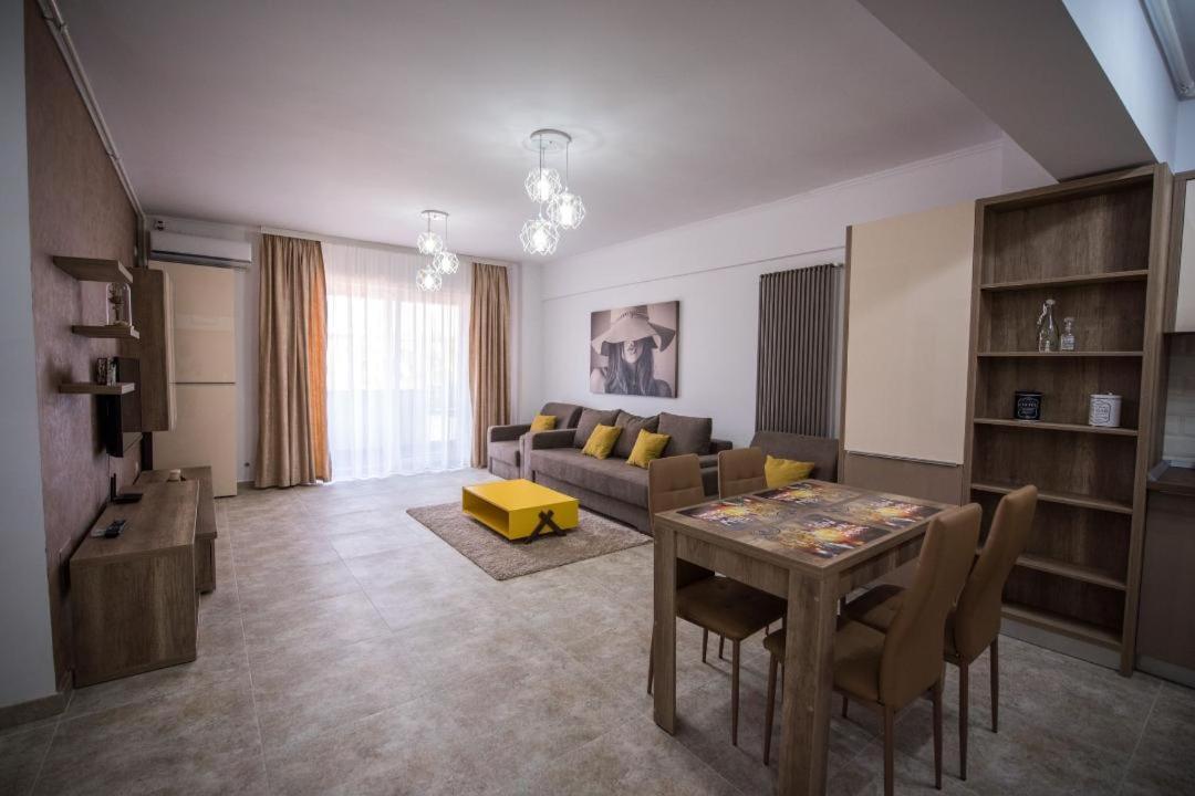מאמאיה Sophia 2 & Moonlight Apartaments מראה חיצוני תמונה