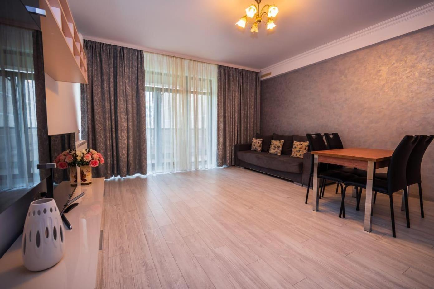 מאמאיה Sophia 2 & Moonlight Apartaments מראה חיצוני תמונה